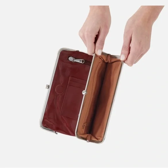 Hobo Lauren Clutch Wallet - Picture 3 of 4